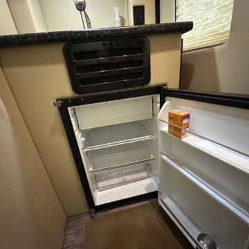 2021 Mercedes-Benz Sprinter 2500 Midwest Automotive Designs Day Cruiser 4×4 — photo 43
