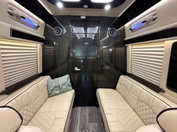 2021 Mercedes-Benz Sprinter 2500 Midwest Automotive Designs Day Cruiser 4×4 — photo 69