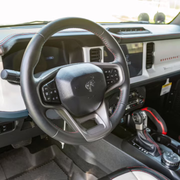 2025 Ford Bronco Heritage Edition — photo 30