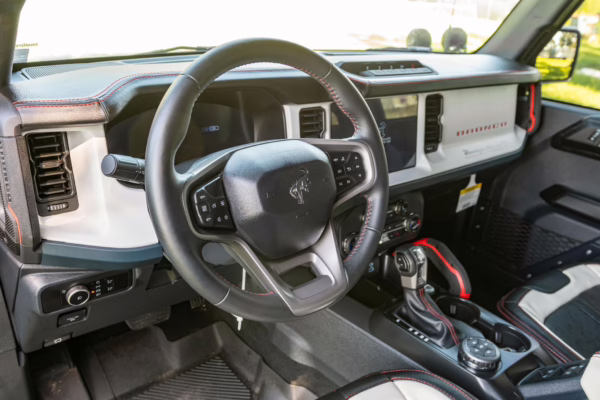 2025 Ford Bronco Heritage Edition — photo 30
