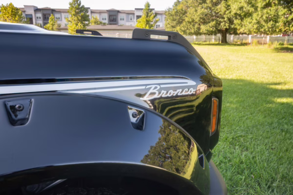 2025 Ford Bronco Heritage Edition — photo 15