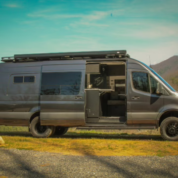 2022 Mercedes-Benz Sprinter 3500XD — photo 21
