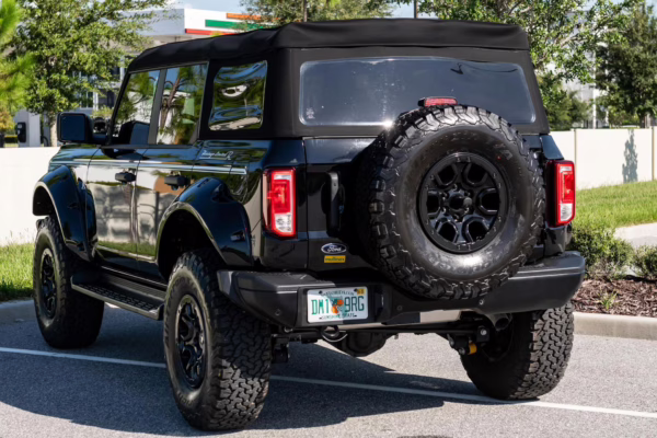 2025 Ford Bronco Heritage Edition — photo 27