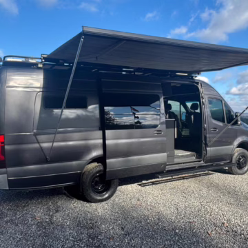 2022 Mercedes-Benz Sprinter 3500XD — photo 2