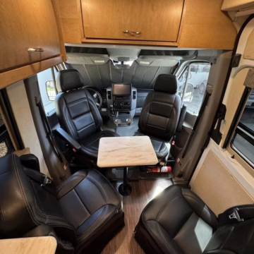 2016 Mercedes-Benz Sprinter 3500 Coachmen Galleria 24SQ — photo 4