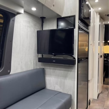 2021 Mercedes-Benz Sprinter 3500 Pleasure-Way Plateau TS — photo 5