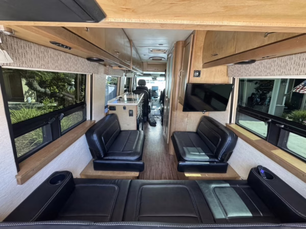 2016 Mercedes-Benz Sprinter 3500 Coachmen Galleria 24SQ — photo 7