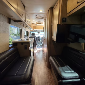2016 Mercedes-Benz Sprinter 3500 Coachmen Galleria 24SQ — photo 8
