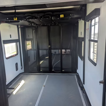 2021 Alliance RV Valor 40V13 — photo 8