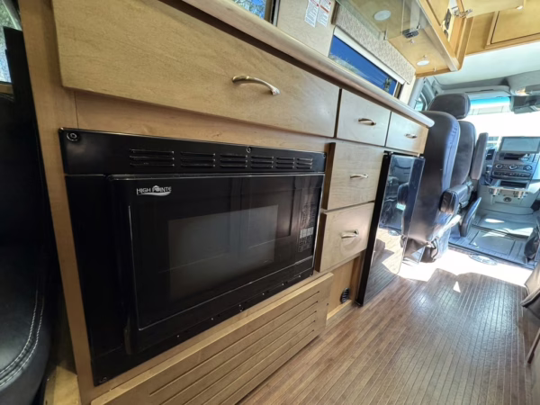 2016 Mercedes-Benz Sprinter 3500 Coachmen Galleria 24SQ — photo 10