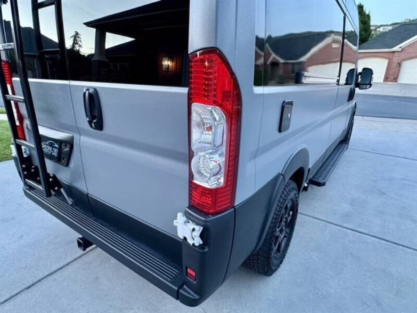 2021 Ram Promaster — photo 10