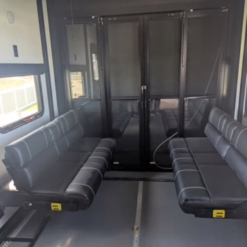 2021 Alliance RV Valor 40V13 — photo 15