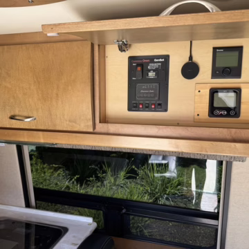 2016 Mercedes-Benz Sprinter 3500 Coachmen Galleria 24SQ — photo 25