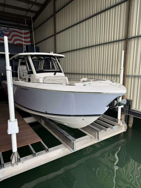 2022 Pursuit 32′