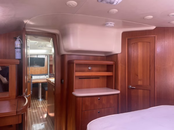 2007 Hunter 45′ — photo 2