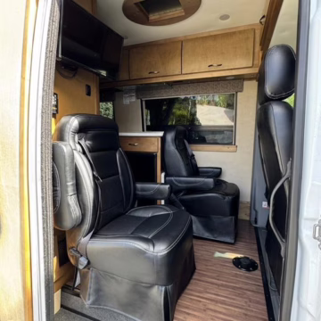 2016 Mercedes-Benz Sprinter 3500 Coachmen Galleria 24SQ — photo 31