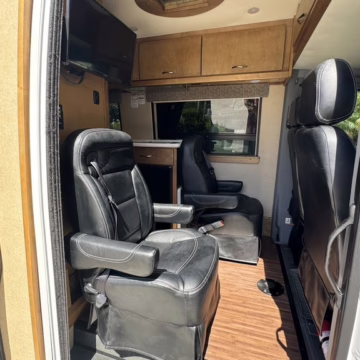 2016 Mercedes-Benz Sprinter 3500 Coachmen Galleria 24SQ — photo 32
