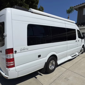 2016 Mercedes-Benz Sprinter 3500 Coachmen Galleria 24SQ — photo 41